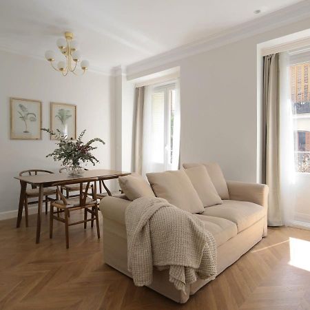 Deluxe Apartment Near Gran Via Мадрид Экстерьер фото