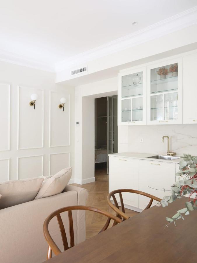 Deluxe Apartment Near Gran Via Мадрид Экстерьер фото