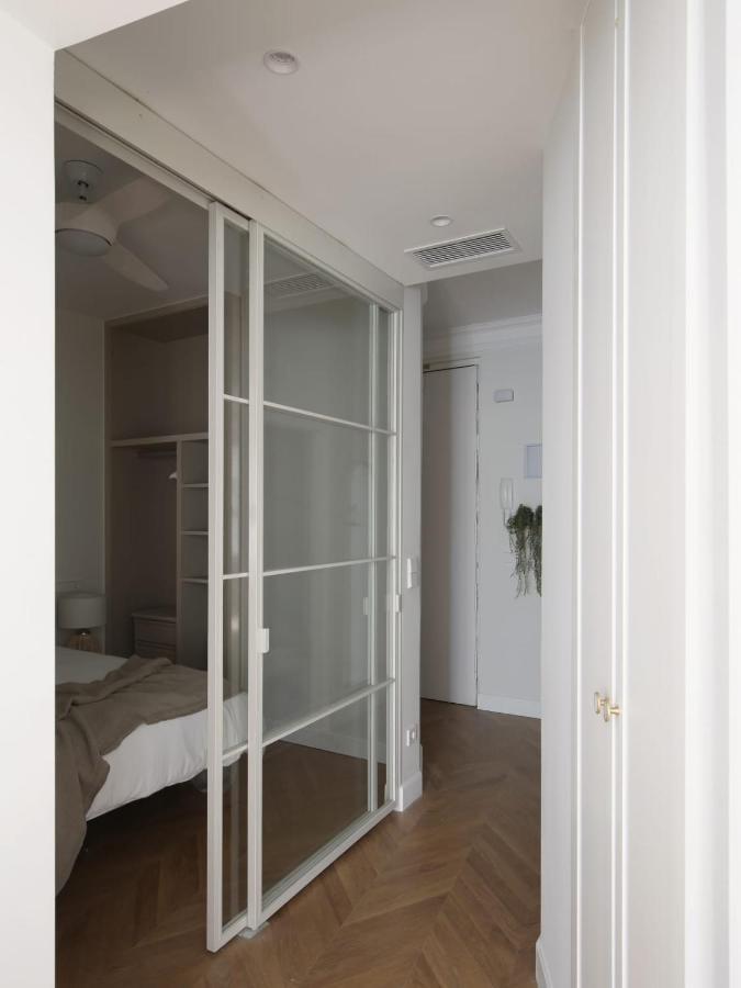 Deluxe Apartment Near Gran Via Мадрид Экстерьер фото
