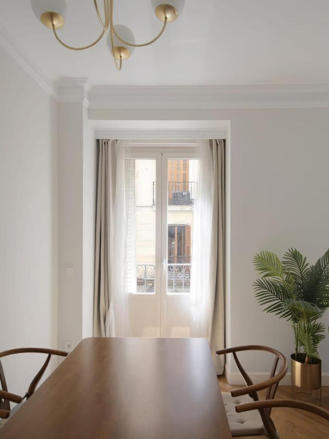 Deluxe Apartment Near Gran Via Мадрид Экстерьер фото