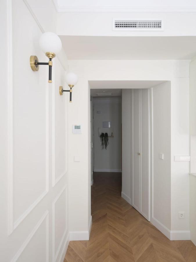 Deluxe Apartment Near Gran Via Мадрид Экстерьер фото